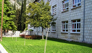 Stolac: Hrvat iz Srednje Bosne donirao 2.000 KM učenicima Prve osnovne škole