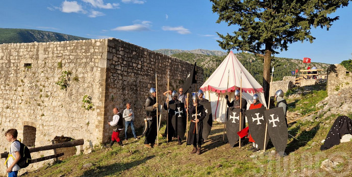 Stolačka tarča
