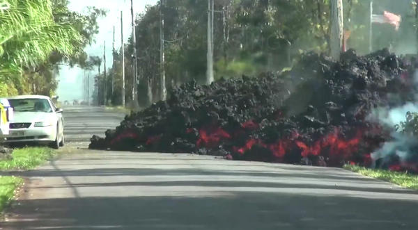 Lava iz vulkana na Havajima otopila automobil